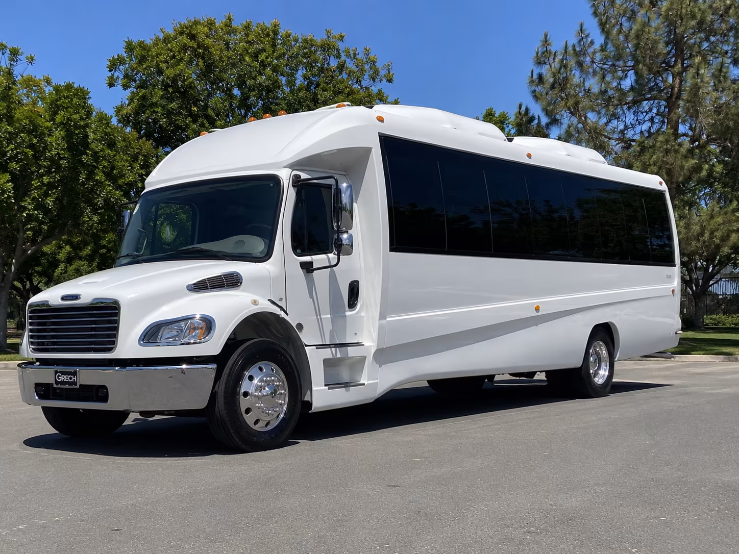 Tallahassee Birthday, Sweet 16, & Quinceañera Transportation party bus exterior