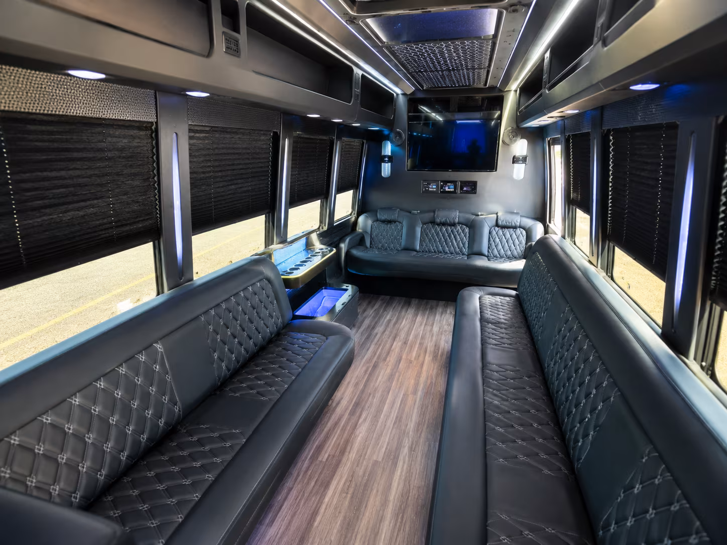 Tallahassee Winery Tour & Pub Crawl Transportation party bus exterior