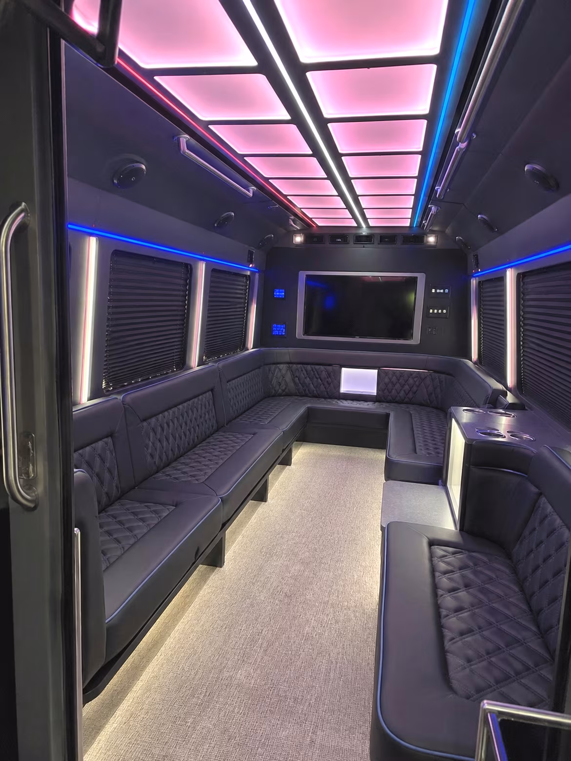 Tallahassee Winery Tour & Pub Crawl Transportation